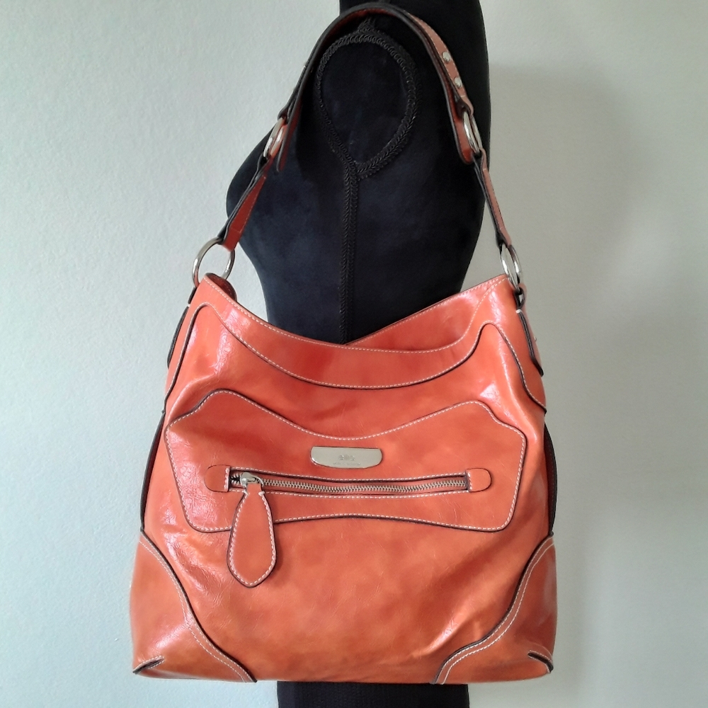 Ellen Models Fashion Bag